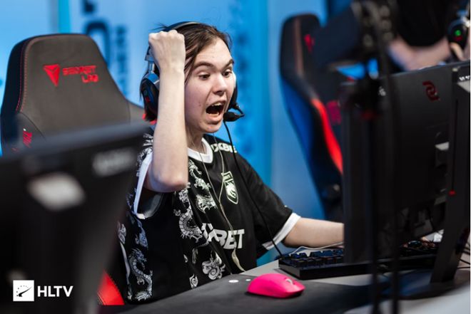 费尔南德斯 费尔南德斯