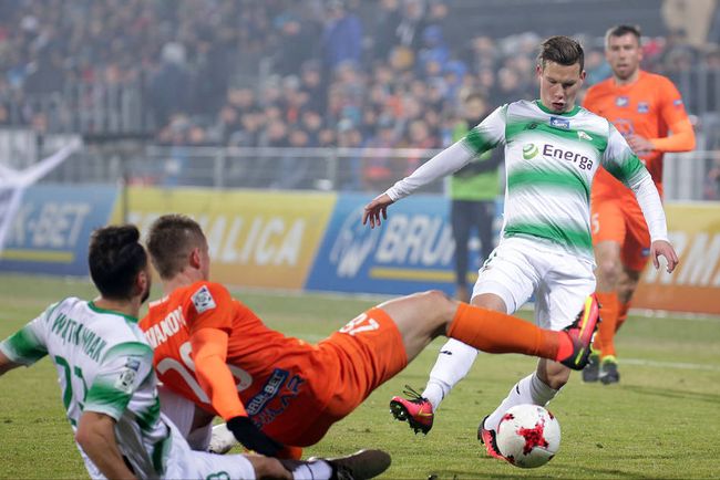 球员之间的 球员之间的