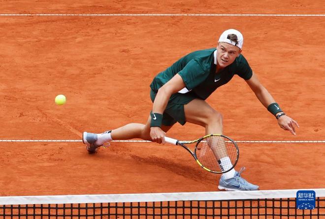 次迈向高峰 次迈向高峰